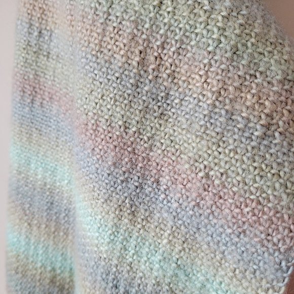 Hand-knit Linen Scarf - Picture 4 of 4